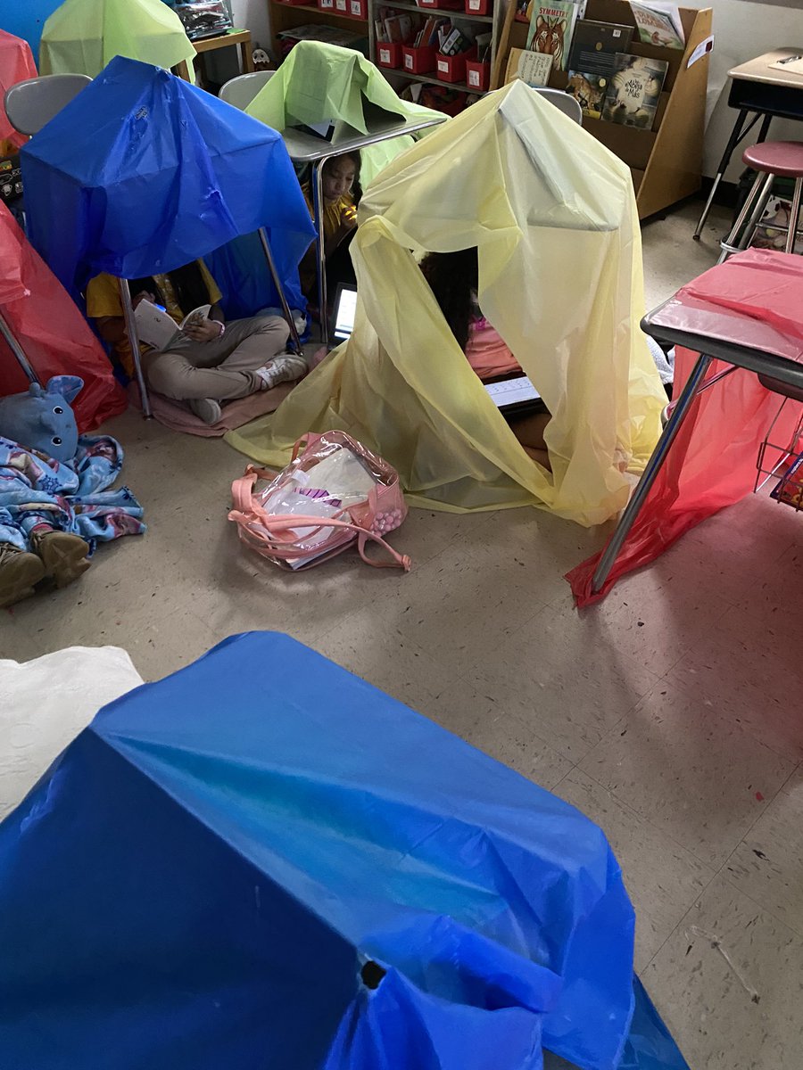 MrsCMontoya's tweet photo. Camp Read A lot is in full effect in @ms_drodriguez room! 🏕️🔥📚@PughRamsHISD https://t.co/BpmA7GtJJF