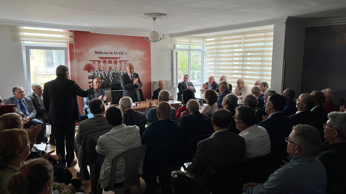 aefakibaba's tweet photo. Bugün büyük Ankara mitingimiz öncesi Maltepe ‘de Avaz Araştırma ve Strateji Merkezi’nde Genel sekreter Memduh Özer ve çok kıymetli @avazstrateji üyelerinin misafiri olduk. 
Ülkemizin birlik ve beraberliğine inançlarından ve umut dolu konuşmalarından dolayı  tüm katılımcılara teşekkür ederim. Hep birlikte güzel günlere kavuşacağız. #AzKaldı 
@meral_aksener 
@iyiparti