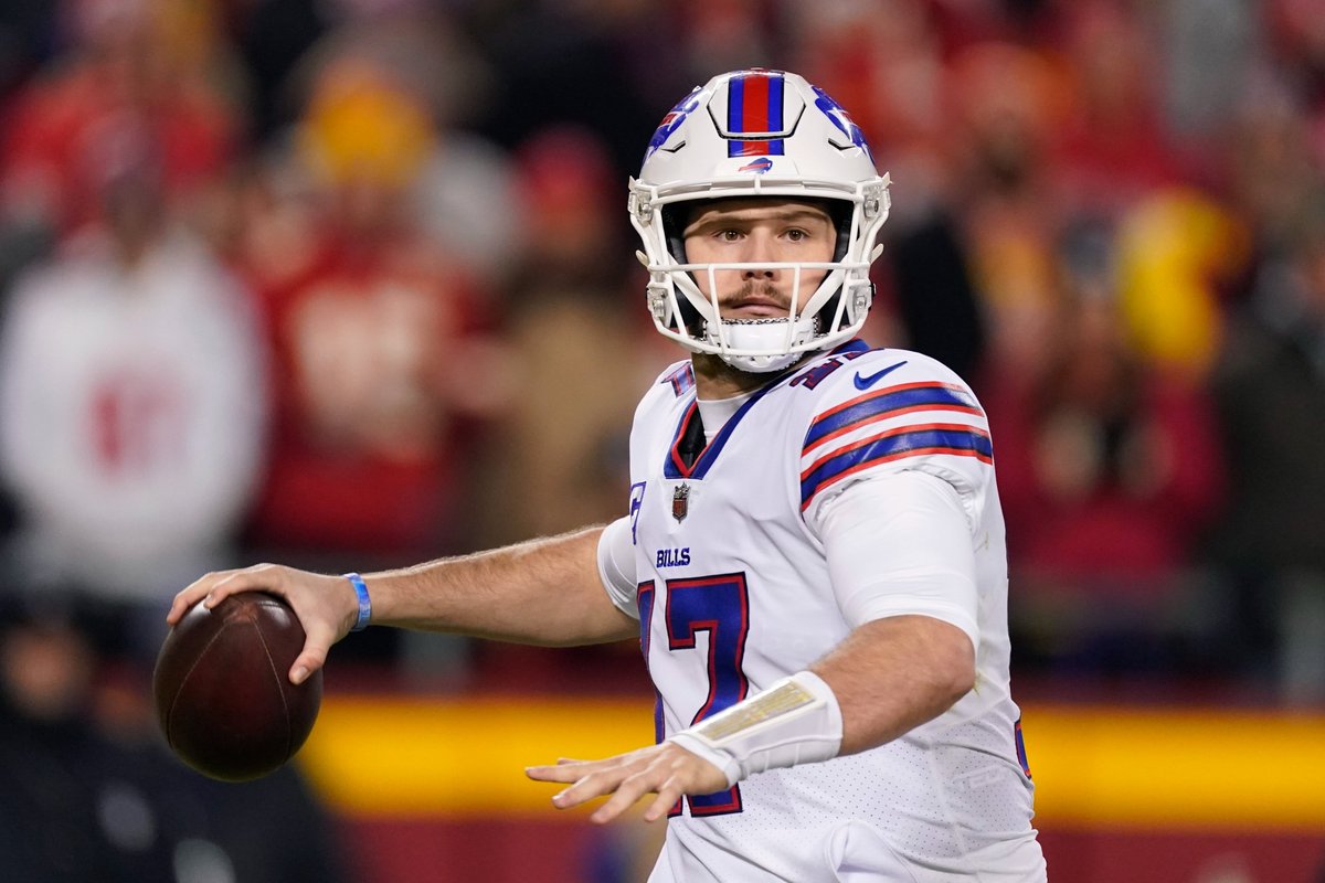 FanDuelSports's tweet photo. You can't say Patrick Mahomes. 

Who's the best football player in the world? 

I'll start: Josh Allen https://t.co/aggyjMjZPR