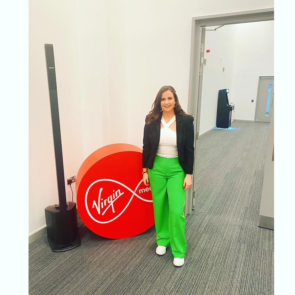 KatieMurphe's tweet image. Amazing day at Virgin Media! So delighted to be shortlisted in the Top 30 for Virgin Media Discovers with our project “Pants” hence my subtle green ones 😆 Well done to the others shortlisted! ✨