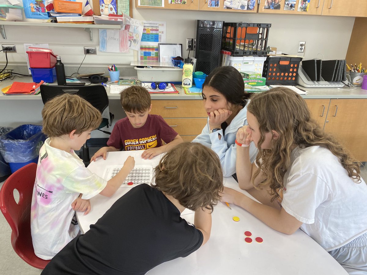 Mme. Oberle’s South View math leaders visited Normandale today to play math games.  For 30 minutes Normandale grade 1 teachers and students enjoyed a teacher to student ratio of 1 to 4!