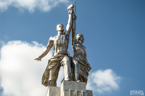 Eduardo_AI1917's tweet image. Filmes e documentários sobre a UNIÃO SOVIÉTICA e a SEGUNDA GUERRA MUNDIAL (Segue o FIO)

#URSS #Filmes #Russia #História #Sociologia #Documentários #SegundaGuerraMundial