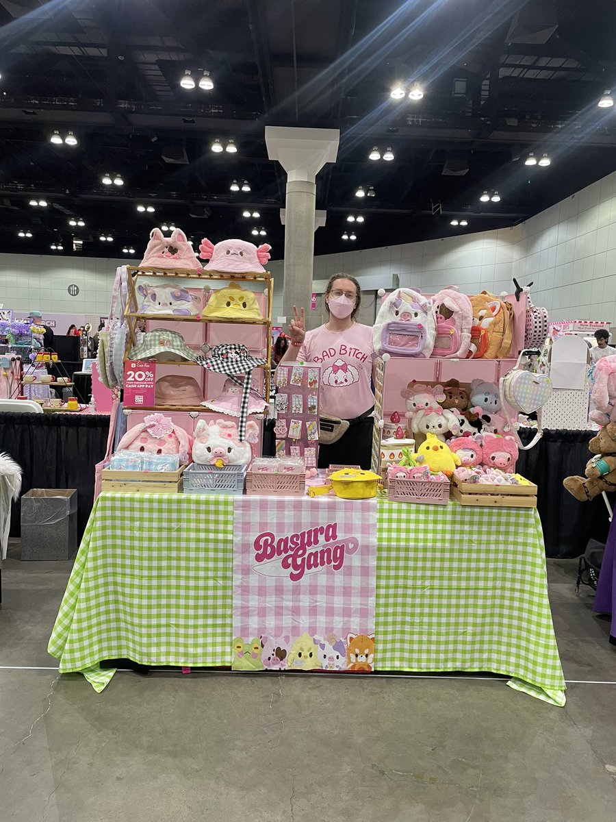 We out here at drag con!