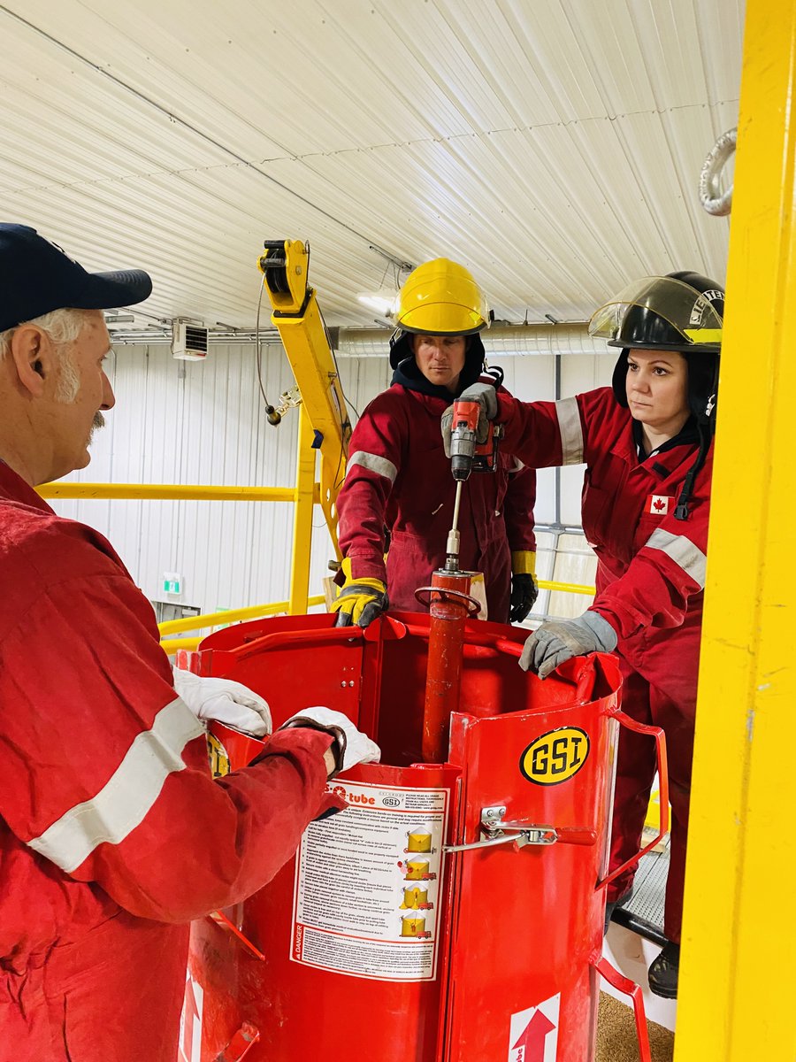 The #BeGrainSafe trailer is back in Manitoba! This weekend, firefighter training will be taking place in Clandeboye (May 13)! Thanks to all sponsors, trainers and volunteers! #FarmSafetyEveryday