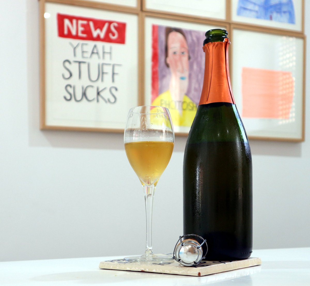 Todavía voy encontrando botellas de este espumoso de edición limitada de <a href="/MarcelinoSerran/">Viñedos y Bodega Marcelino Serrano</a> en el Cuartel General de dndcomer.  Vendimia 2017, brut nature, qué opináis de su color?