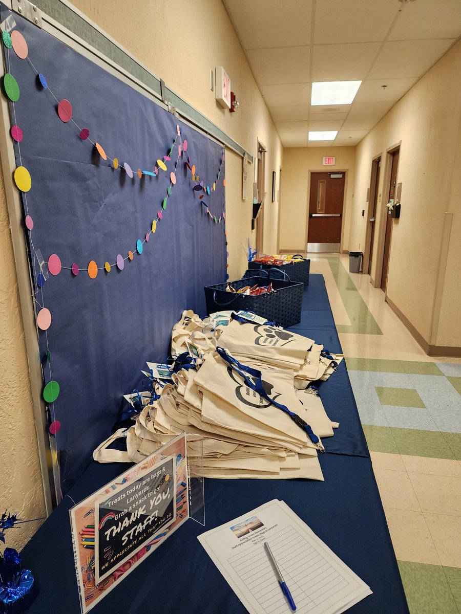 RollingGreenEl's tweet image. While Staff Appreciation Week comes to an end, we appreciate our staff every day for all they do! Today&apos;s treats are bags, lanyards, and some snacks! 
#thankaneducator
#weroarwithpride