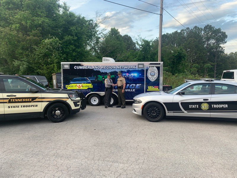 THPChattanooga's tweet photo. District troopers are joined in their efforts with area partners from @NCSHP and @TNHSO to reduce impaired driving. Hands Across The Border events build awareness! #boozeit #loseit https://t.co/I9YKWZQEvL