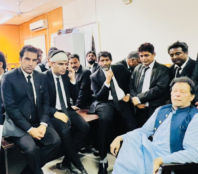 RanaUmarTahir's tweet photo. Proud of our all legal eagles!
@intazarpanjutha, @aliijazbuttar, @NaeemPanjuthaa, @BarristerGohar, @BrSalmanSafdar, @faisal_fareed, @Pansota1, Khawaja Haris &amp; the most imp @HniaziISF &amp; @AdvHaiderMajeed 
Entire nation is proud of you all!
Thank You &amp;Always Stay Blessed https://t.co/eT0WScxK8a