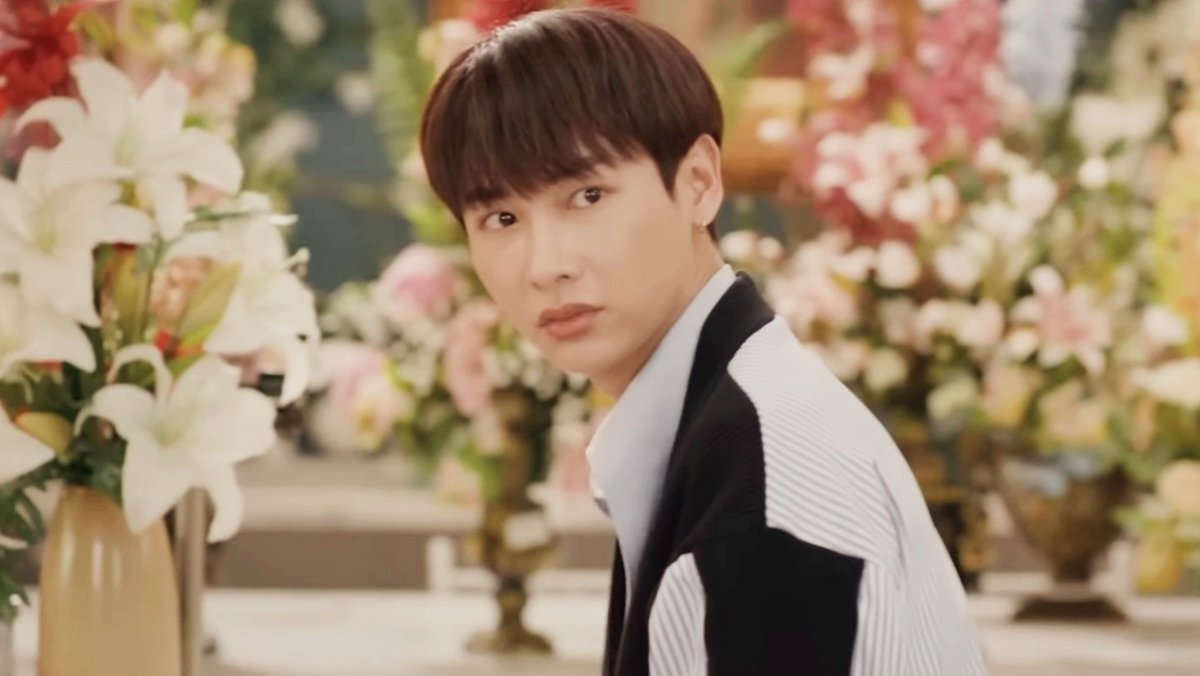 Loooreleii_'s tweet photo. The second chapter of my KhathaDome magical flower shop AU "Reborn from Depths" is now up! 👉🏽 https://t.co/j19z6Ka836
#KhathaDome #MidnightMuseum #MidnightMuseumS2 https://t.co/TQPaHw976l