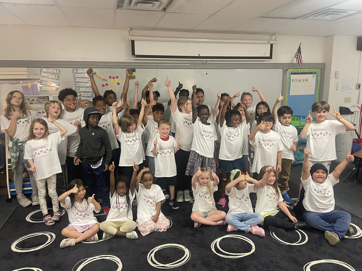 Thank you <a href="/MrsFitz107/">Cara Fitzgerald</a> 3rd graders for hanging out with us this week for Friendship Week <a href="/Crestview_NKC/">Crestview Elementary</a> #CrestviewWeBelong