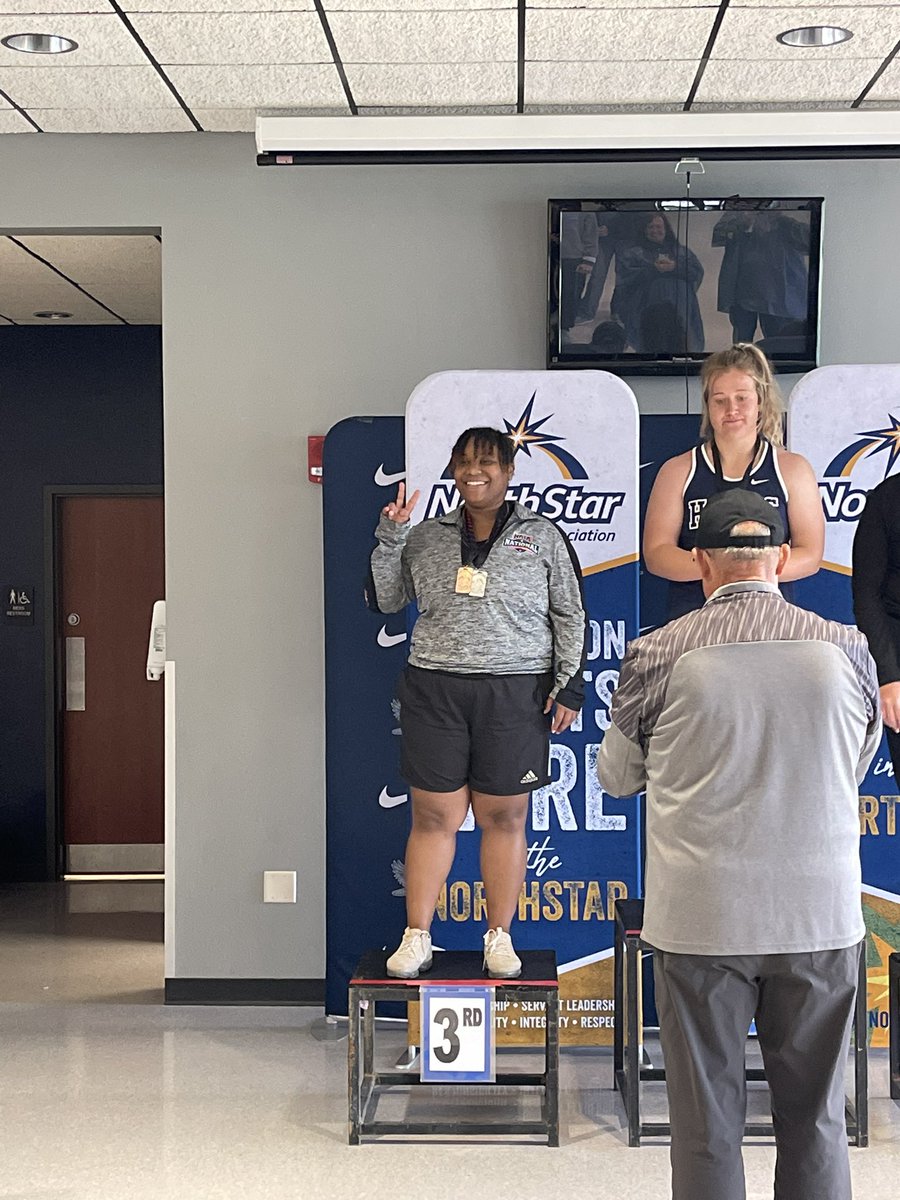 Iowa Wesleyan XC/TF tweet media