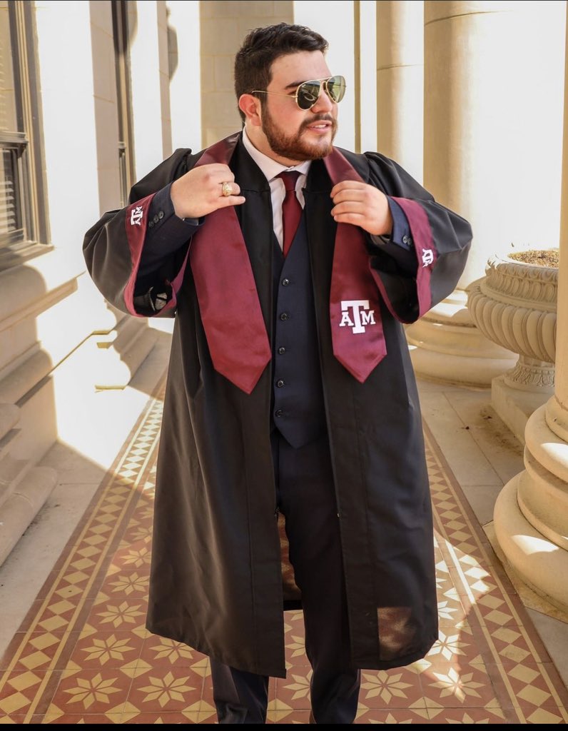 jofernandop's tweet photo. #TAMUgrad https://t.co/9r5WPARhbs