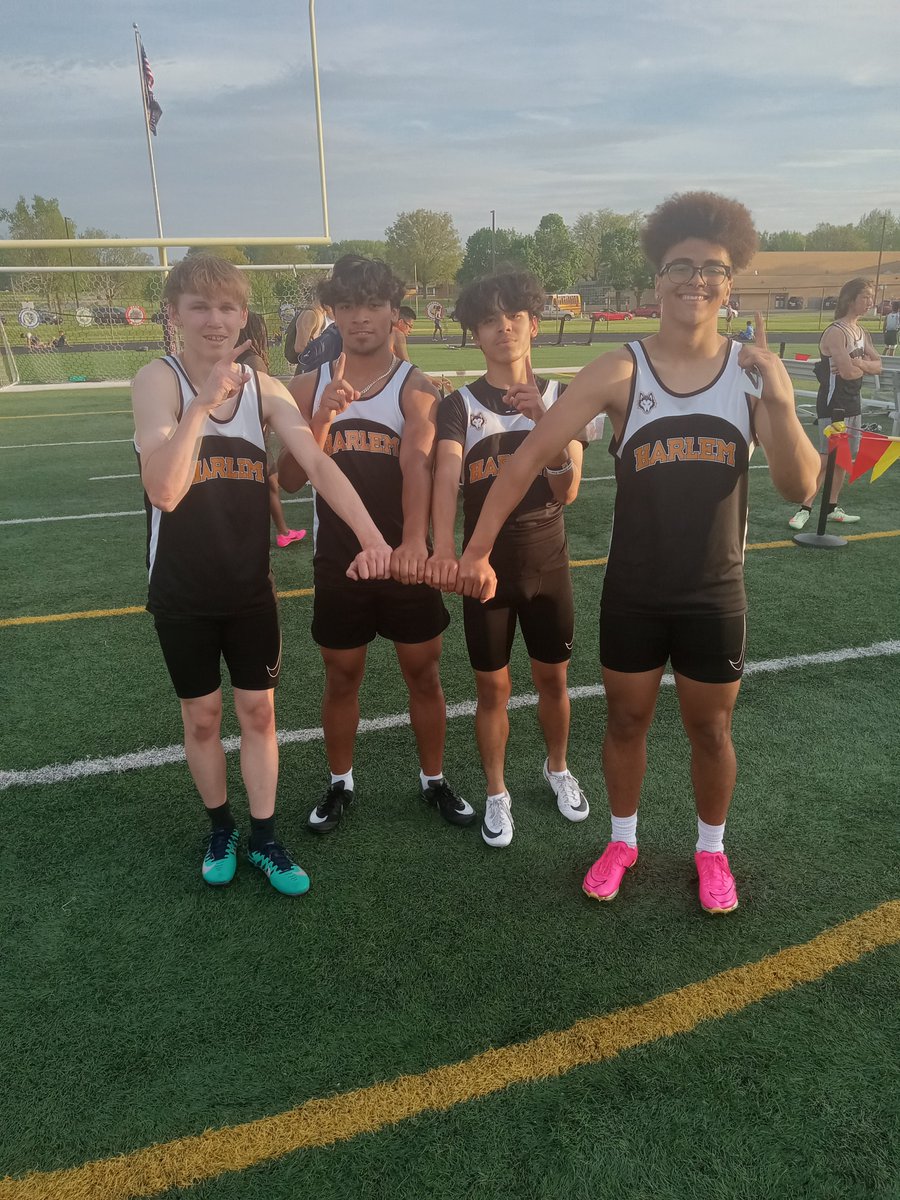 CoachArnold30's tweet photo. Proud of these young Huskies.... 3 Fresh and 1 Soph. Started the outdoor season running 1:50.4 and we finished at conference 1:39.09. Excited for their future. https://t.co/U3pB9pxh2e