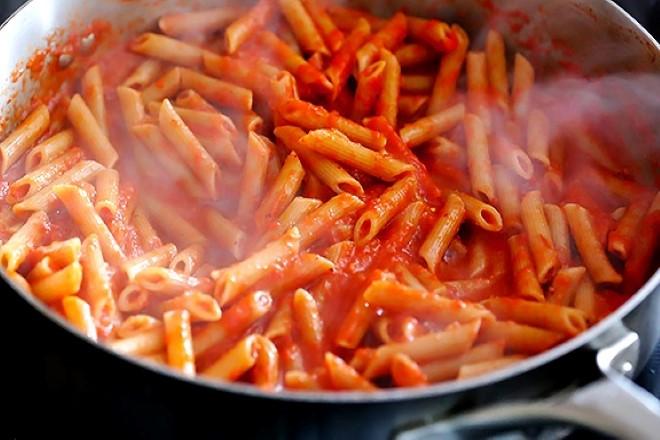 How To Make Roasted Red Pepper Pasta Sauce at Home
#RoastedRedPepperPastaSauce #pastasauce #pasta #pastarecipe #pastachicken #recipe #dinner #food #FoodieBeauty
Full Recipe: hychef.com/2020/05/baked-…