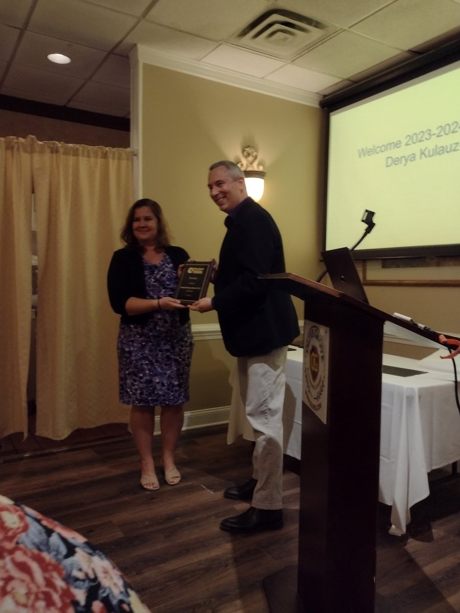 mdtesol's tweet photo. And now, a changing of the guard.
A very warm welcome to the Incoming President of #MDTESOL - Derya Kulauz-Onal!
The future is bright for English language education in Maryland!
#SPRINGDINNER https://t.co/Urjt7rv5Dn