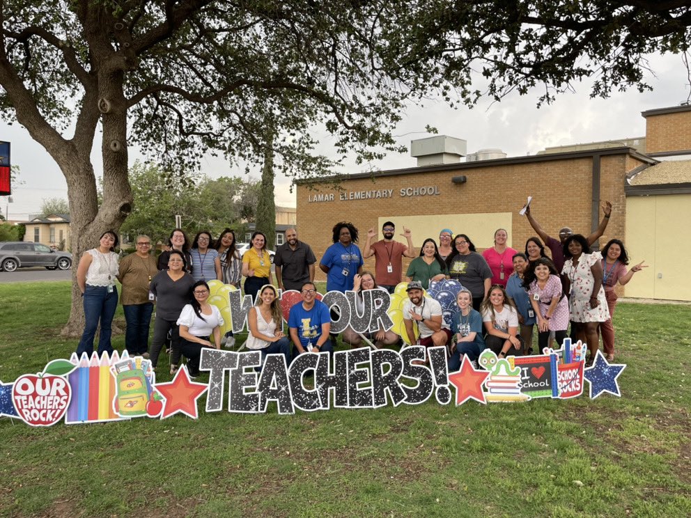 Lamar_MISD's tweet photo. Happy Landing 🛬 

Today, was the last day of our trip at Lamar Elementary School as we celebrated All Educators! We made it back home with stamped passports and wonderful surprises! 
#TeacherAppreciationWeek 
#LamarNation
#FromCrayonsToCareers 
#PioneerPride https://t.co/Hhn0lHOWuQ