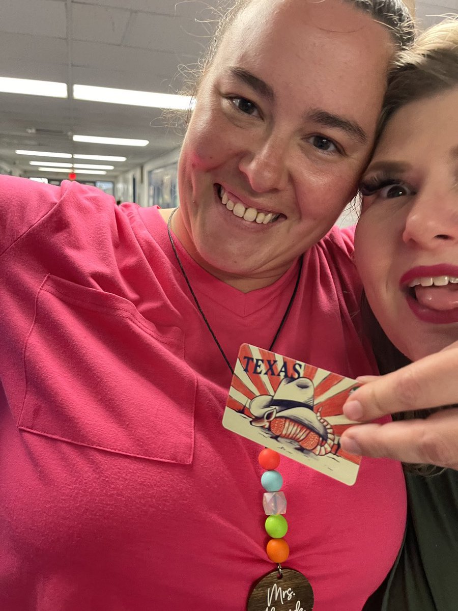 Lamar_MISD's tweet photo. Happy Landing 🛬 

Today, was the last day of our trip at Lamar Elementary School as we celebrated All Educators! We made it back home with stamped passports and wonderful surprises! 
#TeacherAppreciationWeek 
#LamarNation
#FromCrayonsToCareers 
#PioneerPride https://t.co/Hhn0lHOWuQ