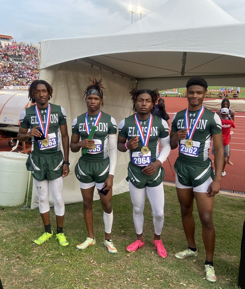 DannyServance's tweet photo. State Champion Ellison Eagle 4x200 https://t.co/fLSmWQyqbs