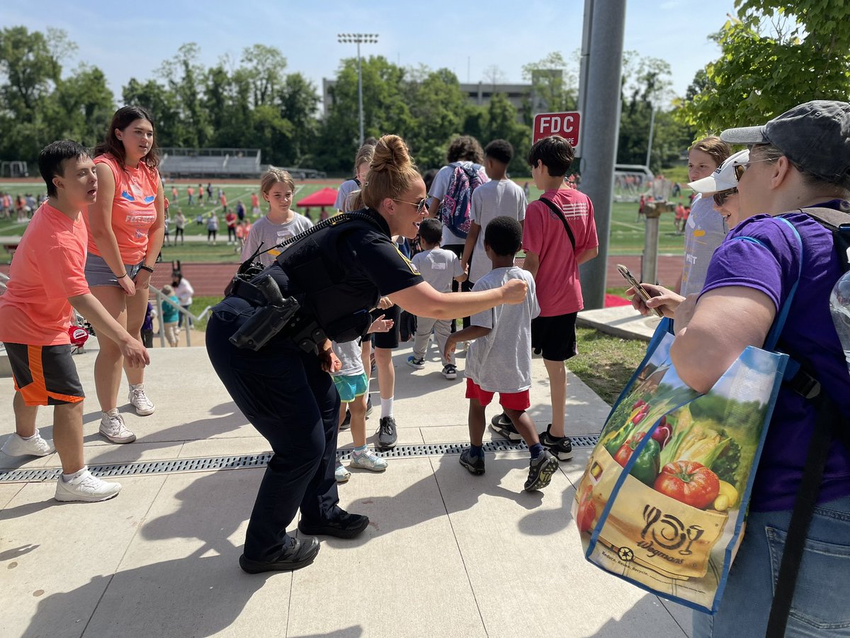 Rob Carey tweet media