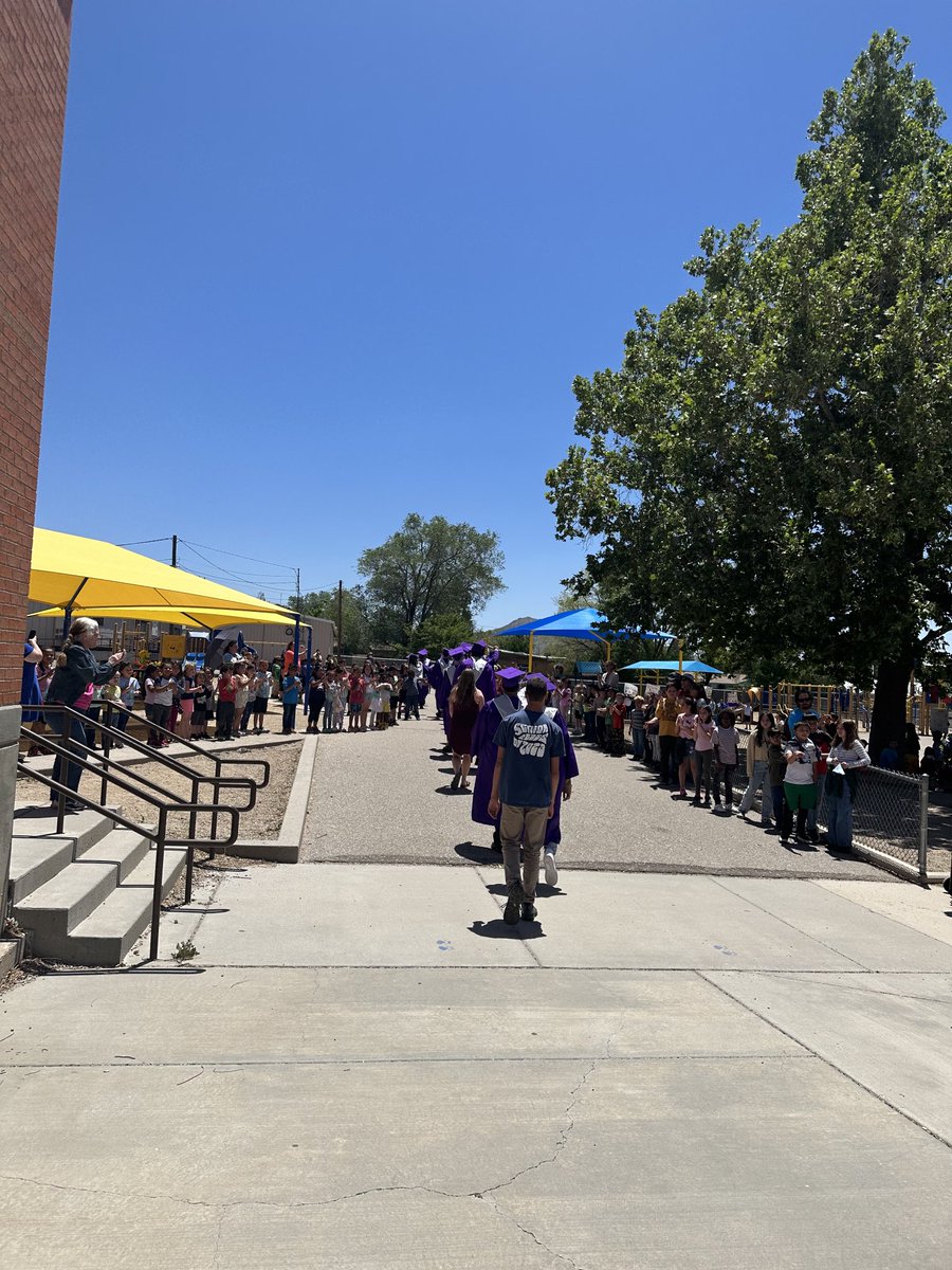 Apache Elementary School ABQ tweet media