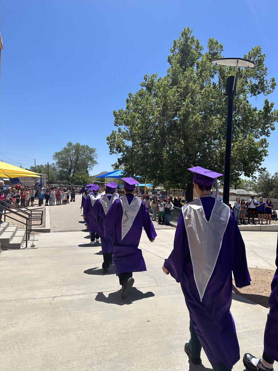 Apache Elementary School ABQ tweet media