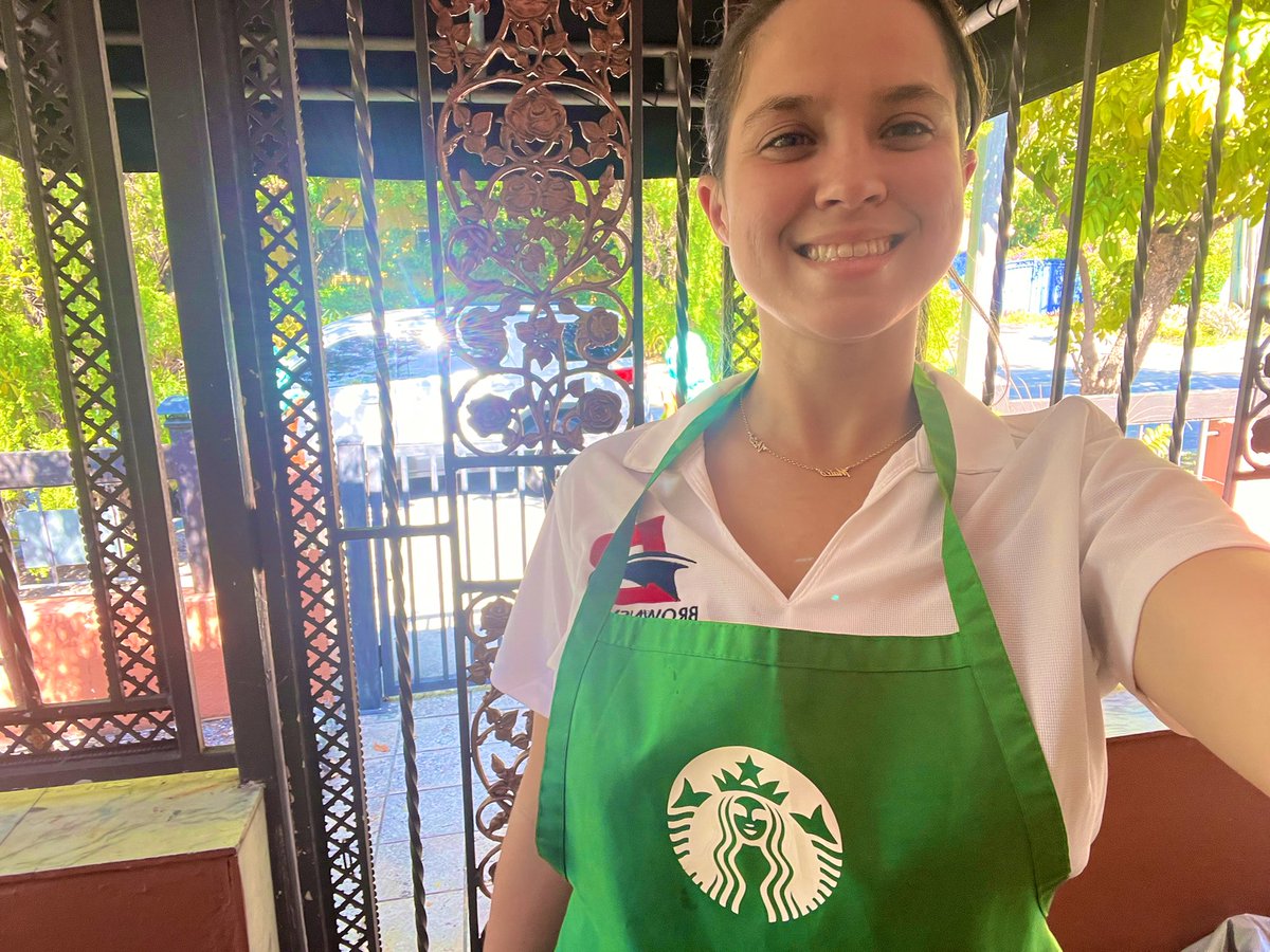 csanchez_v's tweet photo. Our @brownsvillems biology falcons visited a Starbucks camp while they completed their study guide and played review games 💚#ETOscience #ALLin @MarcheleTucker https://t.co/sySmXDZvco