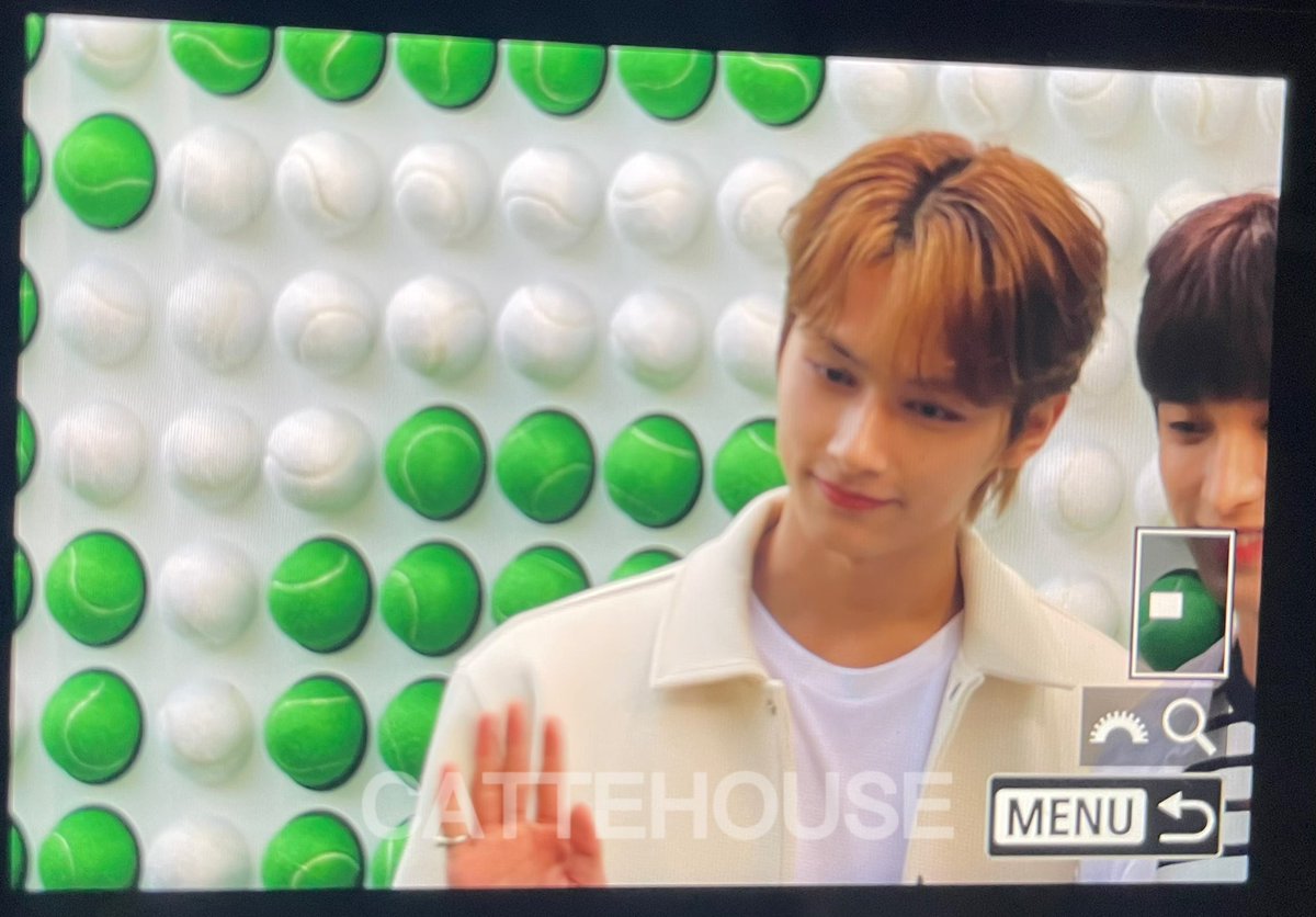 230512 라코스테 JUN

우리 집 고양이😺

#문준휘  #JUN  #文俊辉