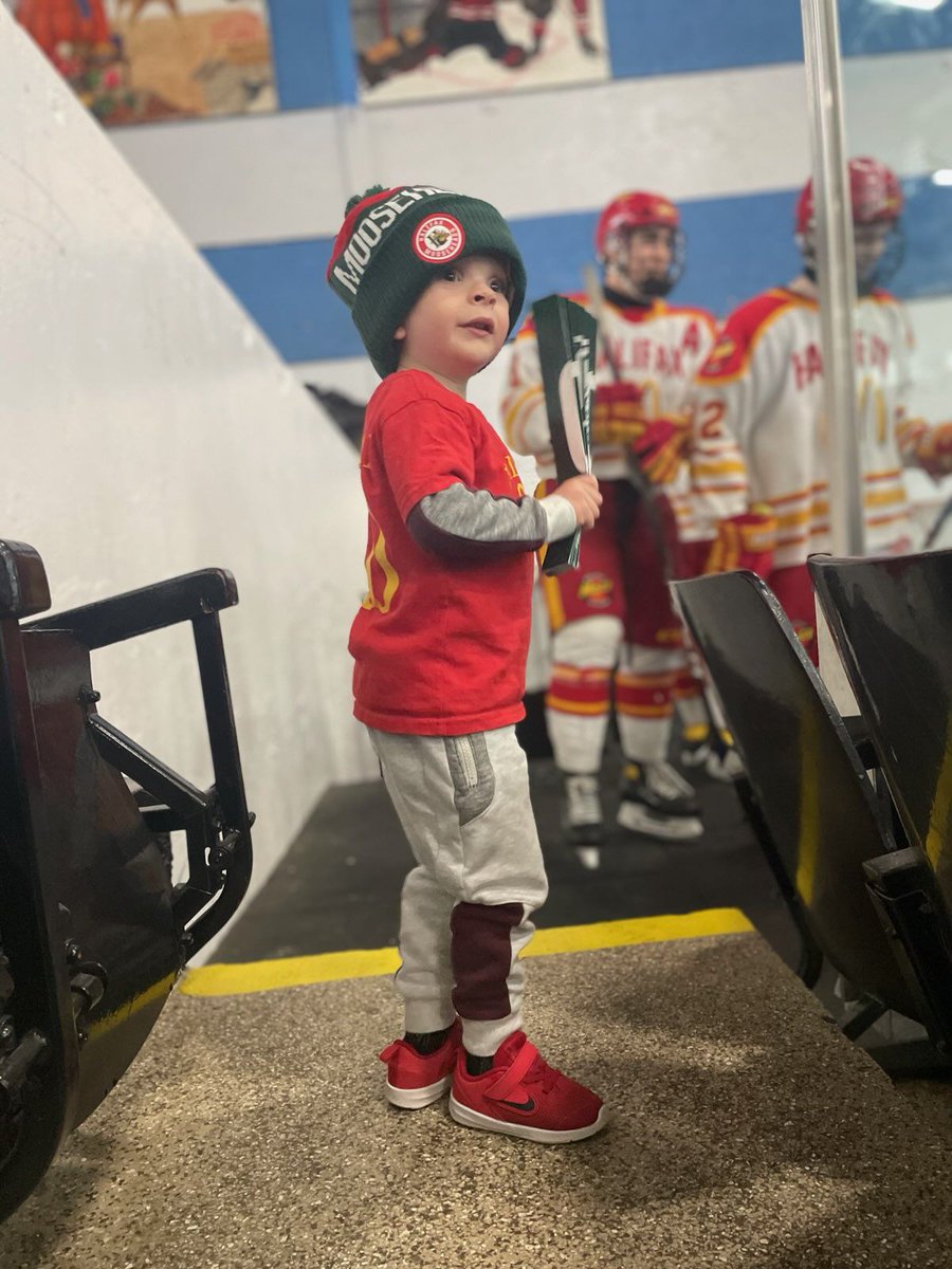 HfxMacs's tweet photo. A Friday night smile courtesy of super fan, Grayson Hunt. (Eric's cousin) https://t.co/zTXYWcJaoq