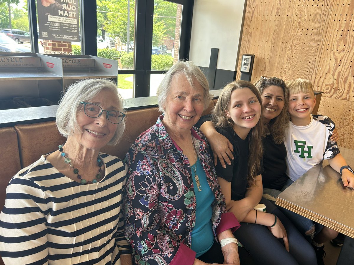 Love grandparents and special friends day! <a href="/flinthillnews/">Flint Hill School</a>