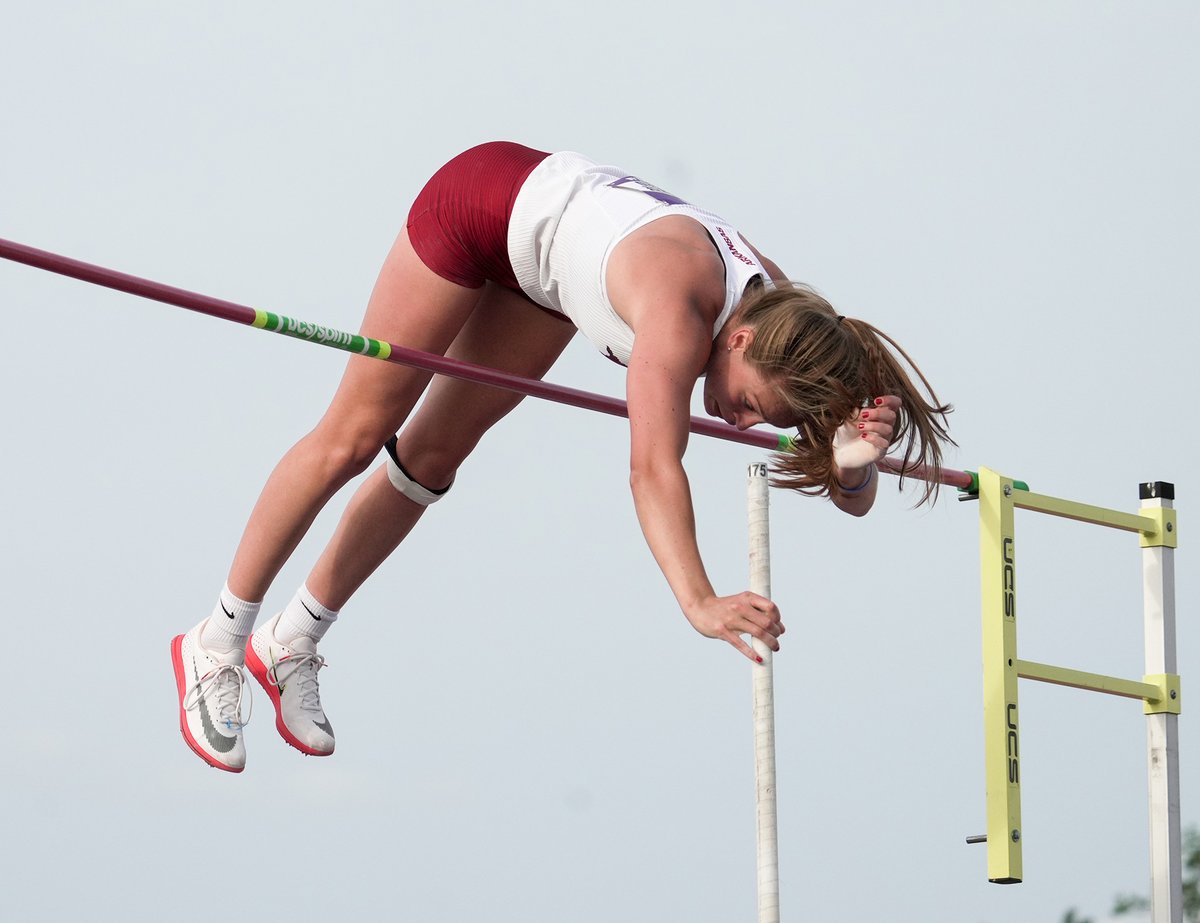 RazorbackTFXC's tweet photo. 2023 SEC Outdoor

Women's Pole Vault

25 Razorback points

1) 14-3.25 (4.35) Amanda Fassold [defends title]

3) 14-3.25 (4.35) Mackenzie Hayward [PR, No. 10 UA]

4) 13-9.25 (4.20) Marin Chamberlin [PR]

5) 13-9.25 (4.20) Kaitlyn Banas https://t.co/1lOHvnUYnf