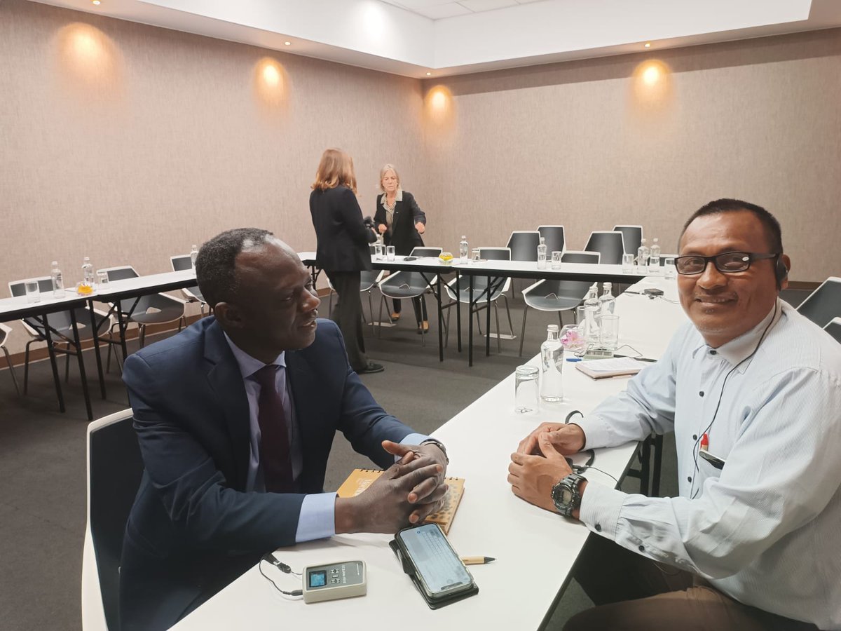 4cuencas's tweet photo. #PUINAMUDT Venancio Sandi, delegado de la #OPIKAFPE, conversó con el Relator ONU @cvoule en su visita oficial al Perú. La criminalización de 18 kichwas defensores de derechos por parte de #Pluspetrol y el Estado peruano continúa con un proceso judicial abusivo en #Loreto 👇🏾 https://t.co/d1ljedBXMT