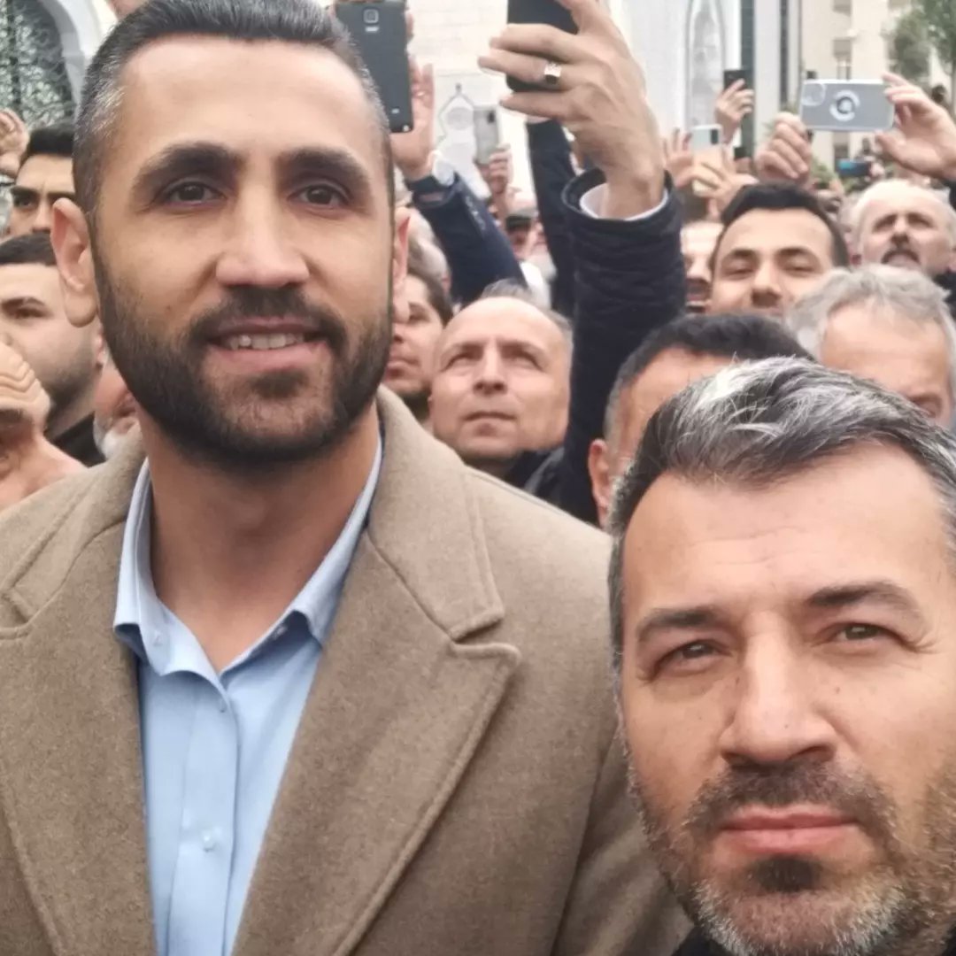Ramazansezgin76's tweet photo. Cumhurbaşkanımız sn @RTErdogan 'ın teşrifleriyle ibadete açılan Barbaros Hayrettin paşa camii İstanbulumuza ve Ülkemize hayırlı olsun inşallah
#yaparsaREİSyapar https://t.co/1ep077iEKA