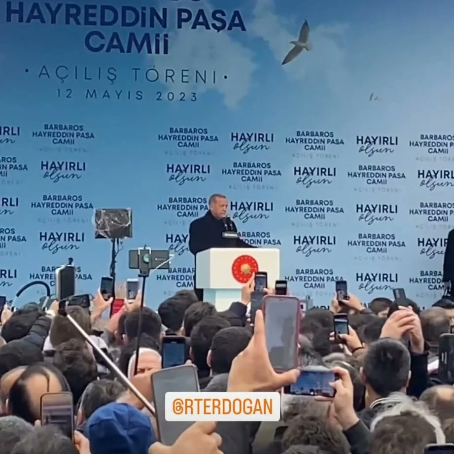 Cumhurbaşkanımız sn <a href="/RTErdogan/">Recep Tayyip Erdoğan</a> 'ın teşrifleriyle ibadete açılan Barbaros Hayrettin paşa camii İstanbulumuza ve Ülkemize hayırlı olsun inşallah
#yaparsaREİSyapar