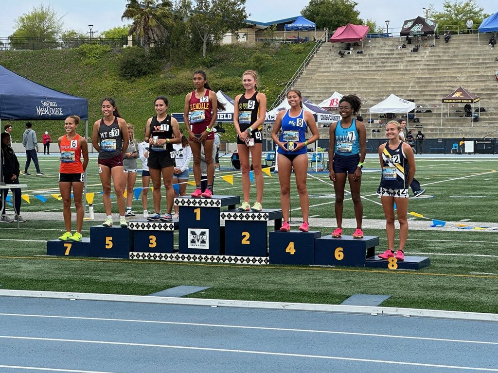 Marlo Lavacude-Klenck runs 4:45 in the 1500, places 4th at So Cal Championships to qualify for State!!!
