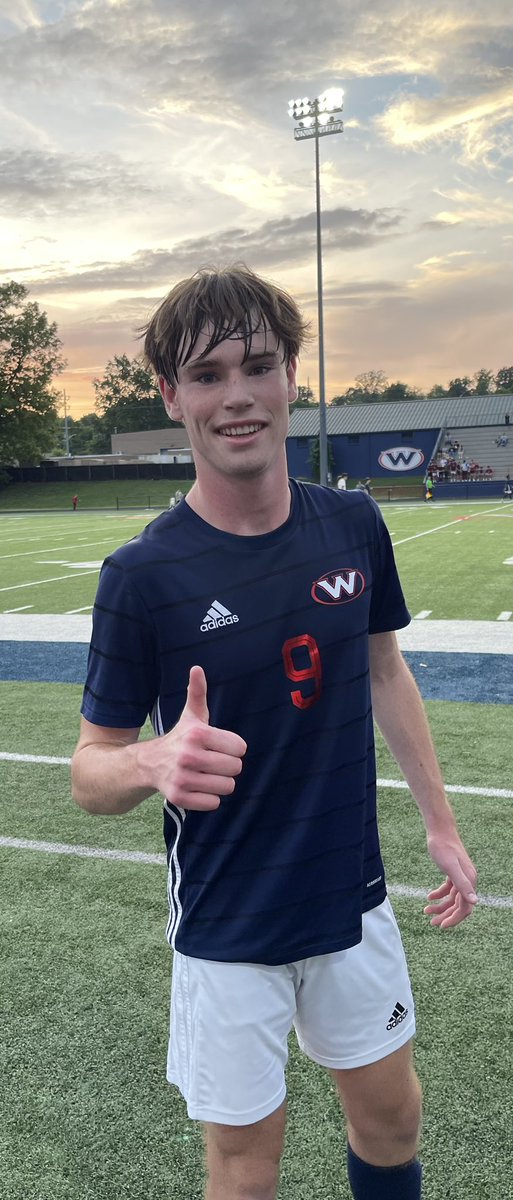 PaulRomero2009's tweet image. Give me a thumbs up if you are the All-Time leading scorer in the history of West High Soccer (27 goals)

Congratulations Tobias Hageltorn!