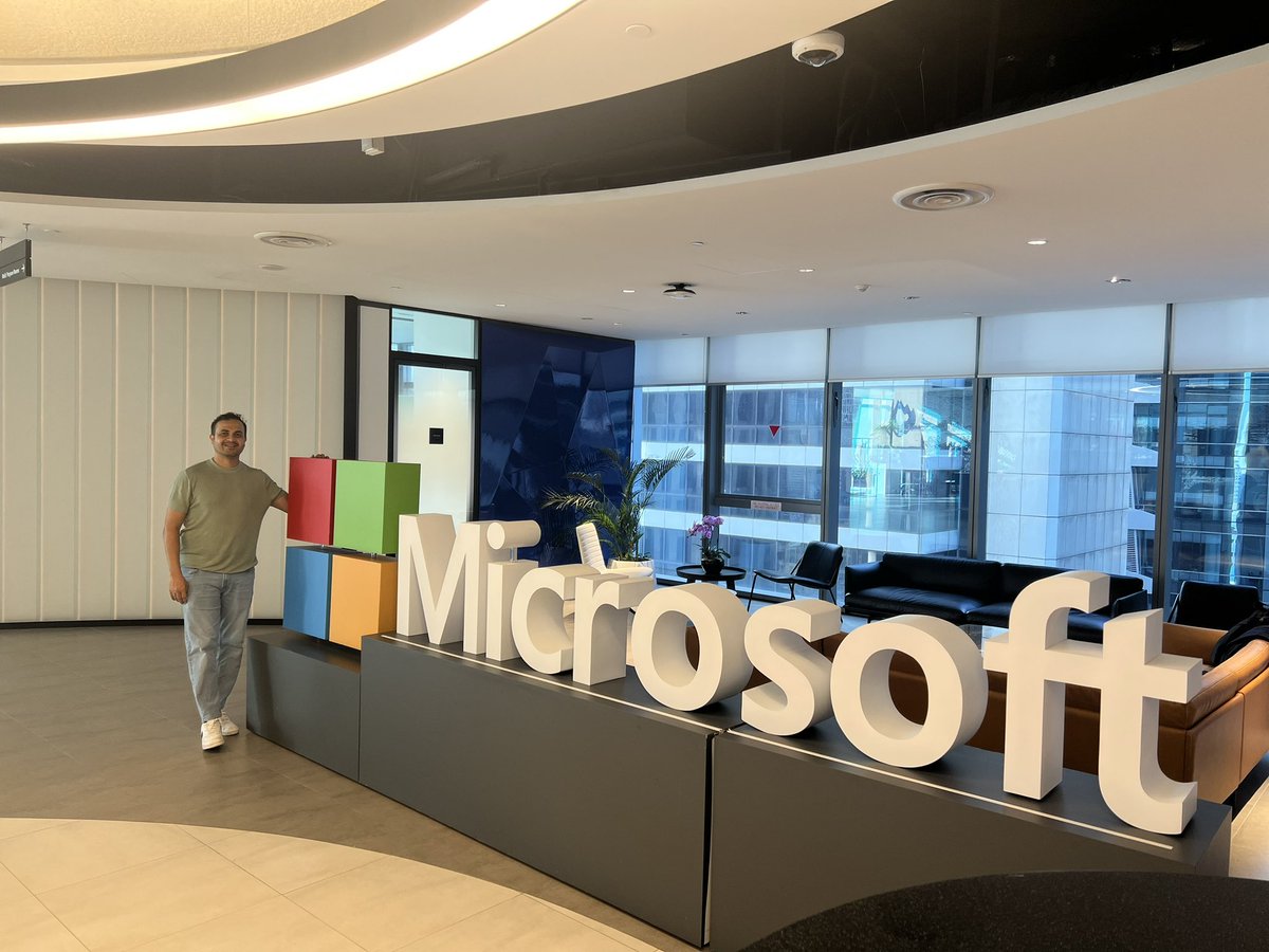 nileshgule's tweet photo. We are getting ready for the #GlobalAzureBootcamp #GABSG #GlobalAzure 

@asifwaquar @Sakthis @altfo @kmdfaizal https://t.co/7cRXEhu5IX