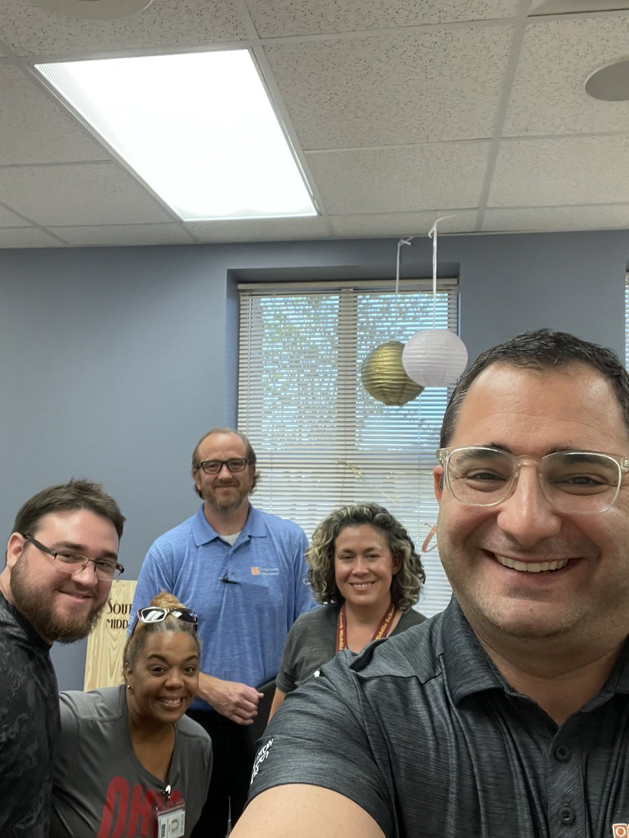 DrMarkShanoff's tweet photo. Jason and I kicked off #FiveVisitFriday at @SouthCreek_OCPS. APs April Crawford and Marlene Scruggs were very prepared to talk IT with us. Beautiful school and a phenomenal team! @OCPSnews @Southeast_OCPS https://t.co/tixbFxrtBi