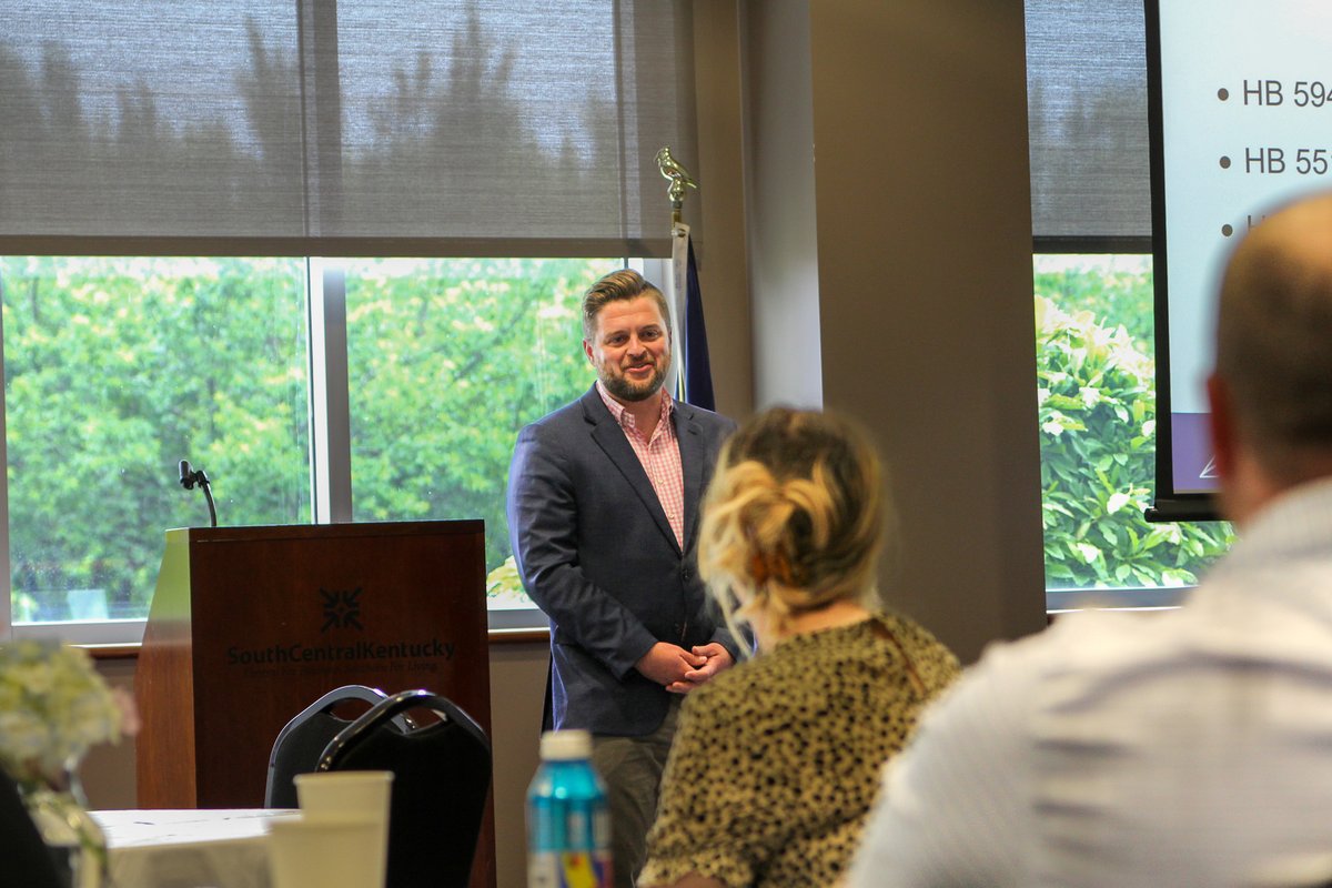 BGYoungPros's tweet photo. RECAP - BGYP 2nd Quarter Lunch and Learn: 

🎙️ Insightful talk by John Cox from @KyChamber
on legislation's impact in Bowling Green. 

🏡 #HabitatforHumanity (BG/WC) shared upcoming volunteer opportunities. 

🙌Thank you @MissionBBQ and
@suitezen for your support! https://t.co/dEgJGEgSpt