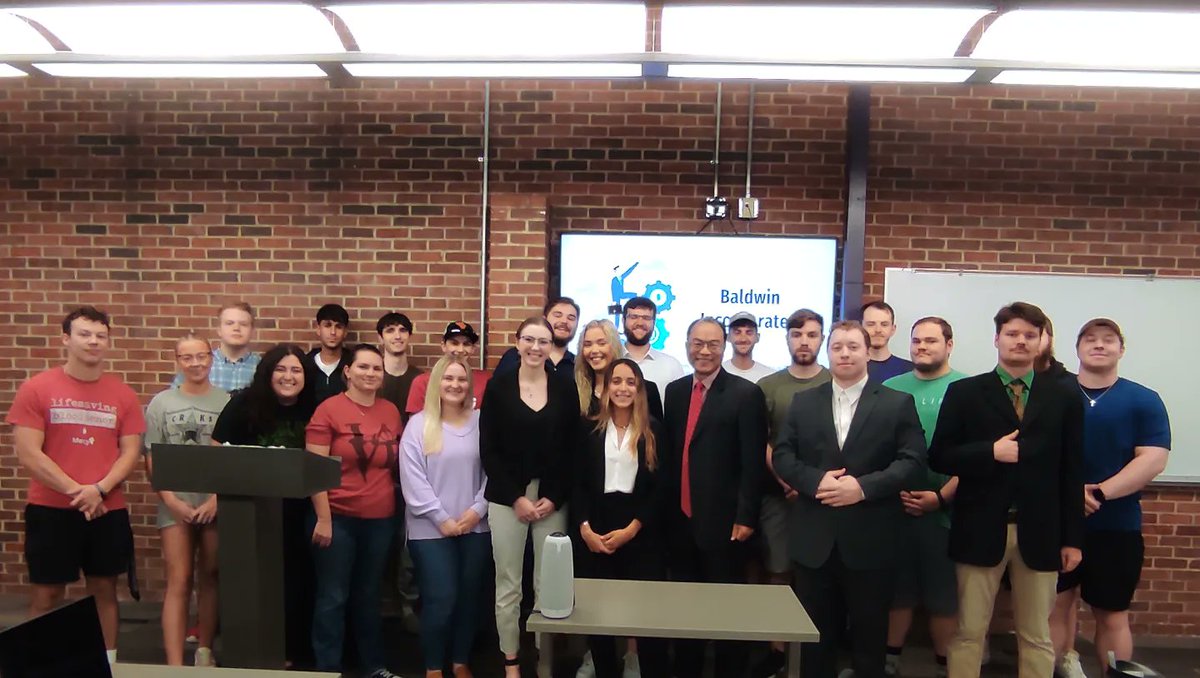 drdvdus's tweet photo. Love our cool students and faculty at SBU! #sbuniv #sbubearcats #coolstudents #coolcolleagues #drdvd #welovesbu @sbubearcats @RickMelson @SBUniv @_cheetob3 https://t.co/g3OhPVP2tw