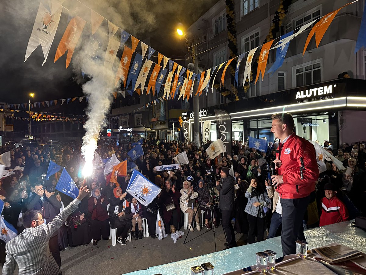 avrahmisesen's tweet photo. Muhteşemsin Serdivan… 

Serdivan İlçemizde mahalle mitingimizi gerçekleştirdik. 

Serdivan #TürkiyeYüzyılı ‘ nı muazzam bir coşkuyla başlatıyor. 

Başlasın Türkiye Yüzyılı… https://t.co/UEn8FJXhAW