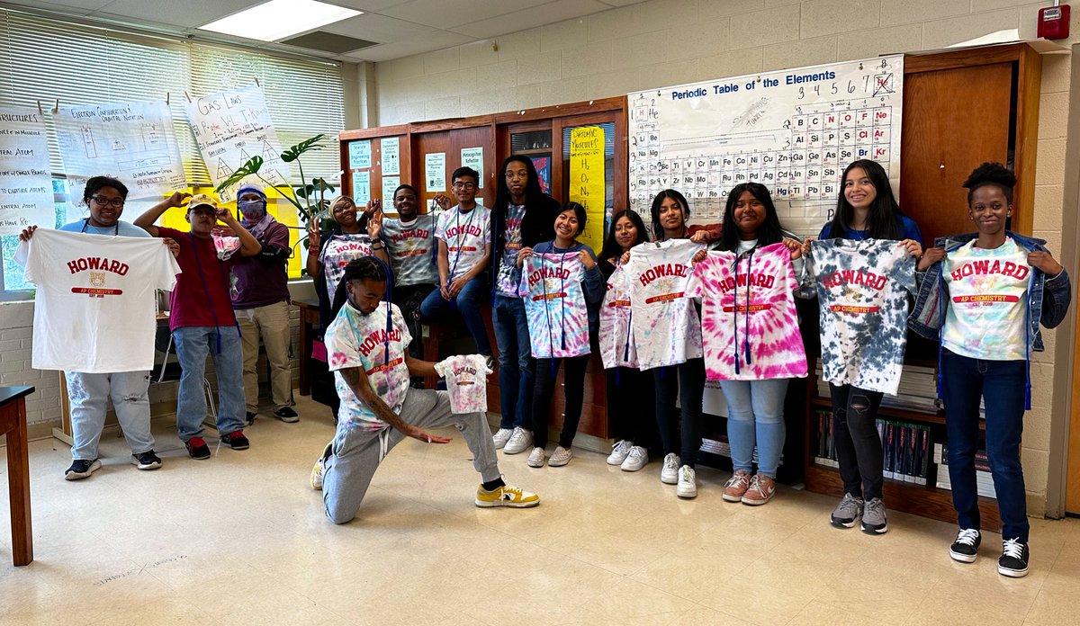 Next year’s <a href="/HustlinTigers/">The Howard School</a> AP Chem class has some big shoes to fill 🐅🥼🧪