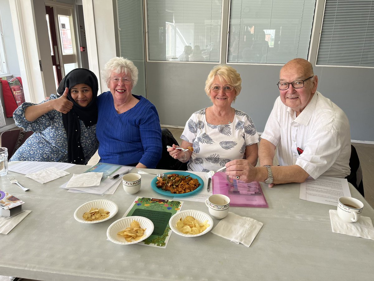 WesthoughtonPCN's tweet photo. Our Social Prescribers had the pleasure of supporting a group of Westhoughton residents to learn how to cook healthily and in a cost effective way with an Air Fryer course! Thank you to everyone who participated ๐ค๐ฅฐ๐๐ฝ #OnwardHomes #Weshoughton #LiveWellForLess https://t.co/vg34oPkH8e