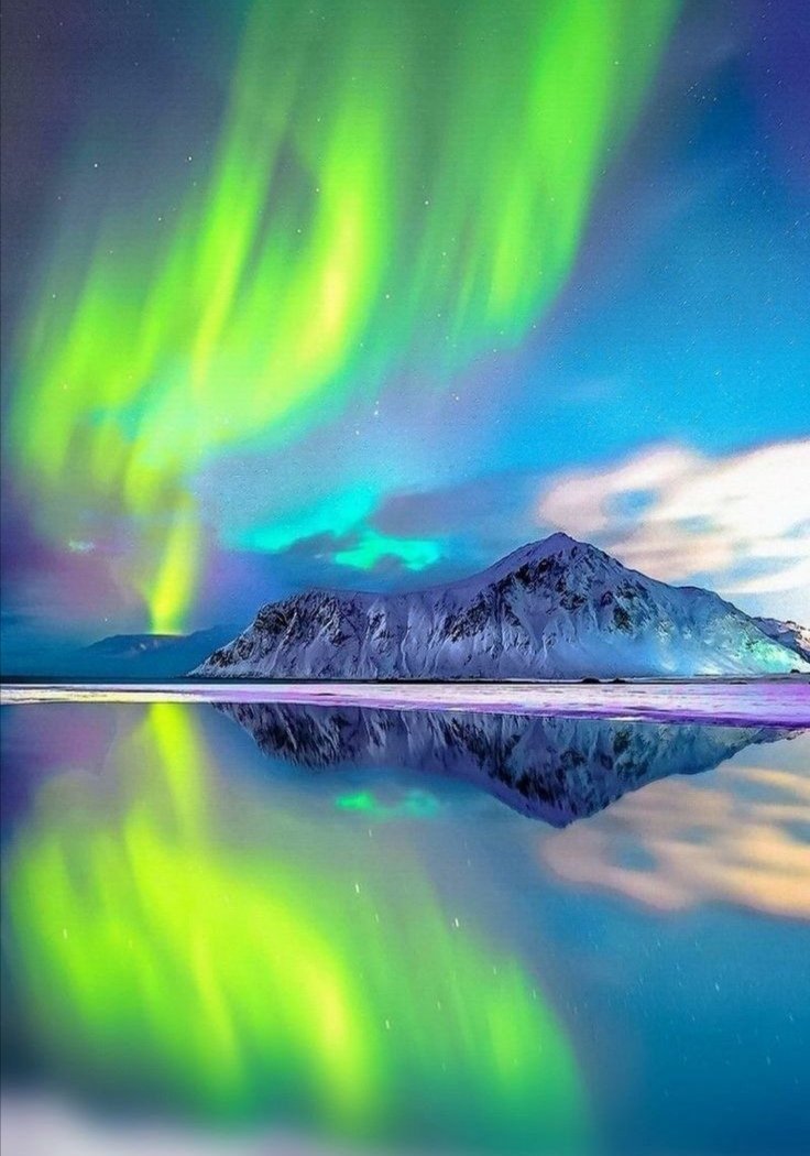 Northern lights
Colorful #nature