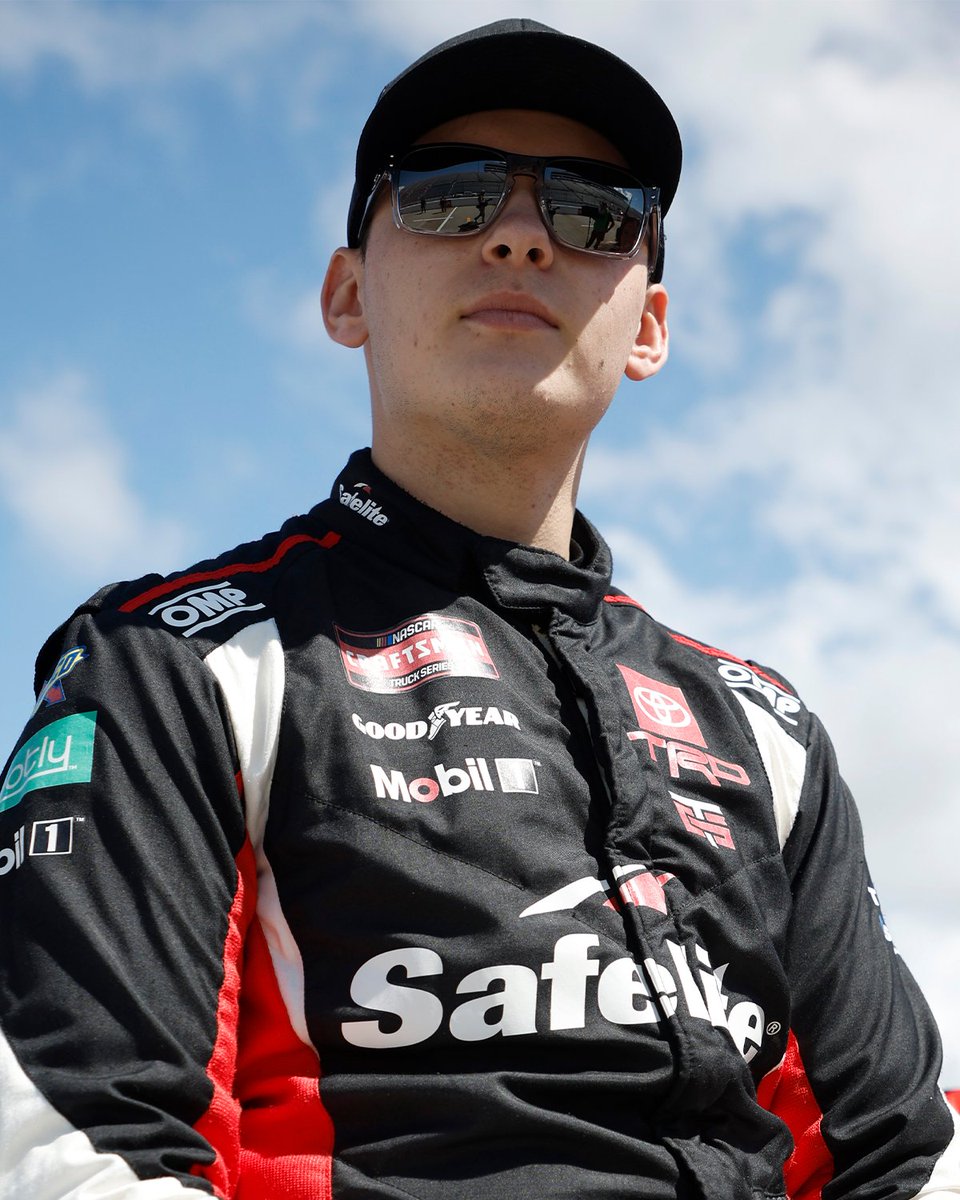 NASCAR_Trucks's tweet photo. It's Heim Time! 

@CoreyHeim_ wins the #CometicGasket Pole for tonight's race at @TooToughToTame. https://t.co/mghyoLPziN