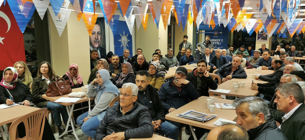 muratliakparti's tweet photo. 📌#MURATLI SKM BİNASI
Eğitimlerimize Son Sürat devam ediyoruz.
Okul/Kat Bina Sorumluları, Sandık Kurulu üyeleri, Sandık Müşahitlerimizin katılımıyla İlçe SKM binamız da eğitimlerimiz devam ediyoruz.
BAŞLASIN TÜRKİYE YÜZYILI https://t.co/Izy1qFM45e