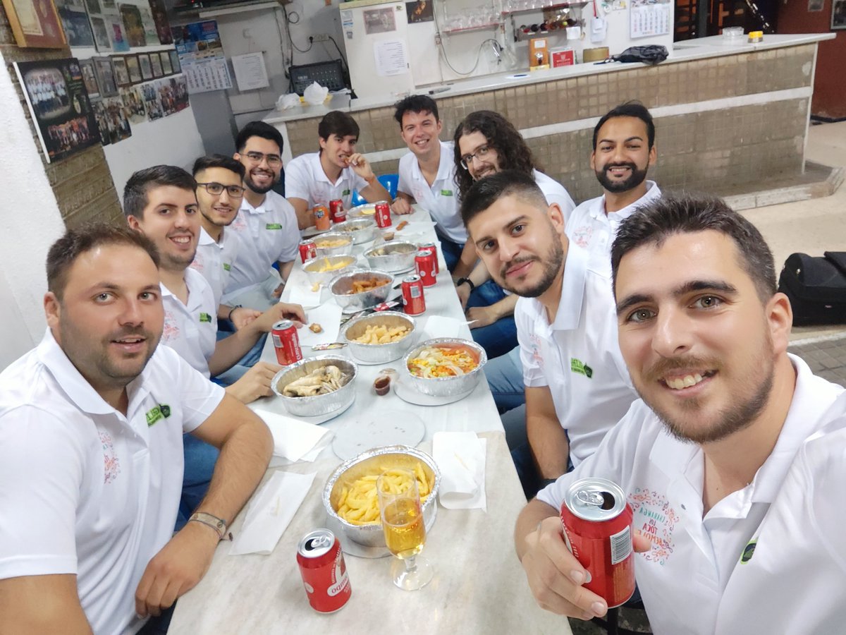 Calentando los motores... Y los estómagos!