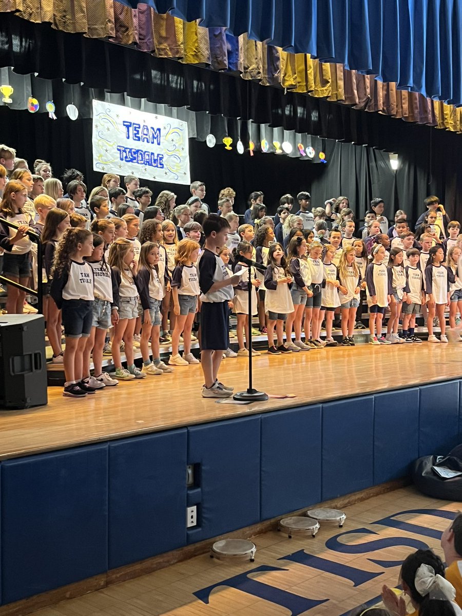 MrsKlausTisdale's tweet photo. What a show!!! These singers did an amazing job at today's Spring Sing! Hope you enjoyed the show!!! https://t.co/ShhdkbhMhI