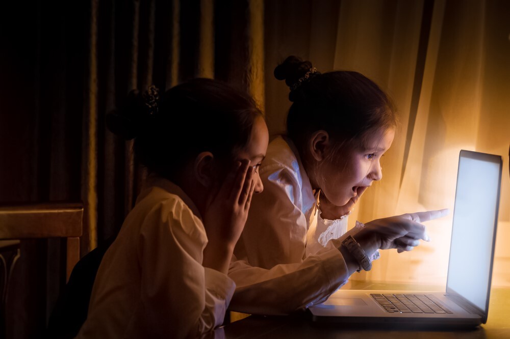 CyberGuardC's tweet photo. Why you need parental control software – and 5 features to look for 
Strike a balance between making the internet a safer place for your children and giving them the freedom to explore, learn and socialize

The post Why you need parental control software – and 5 features to … https://t.co/jq7Al1wWkB