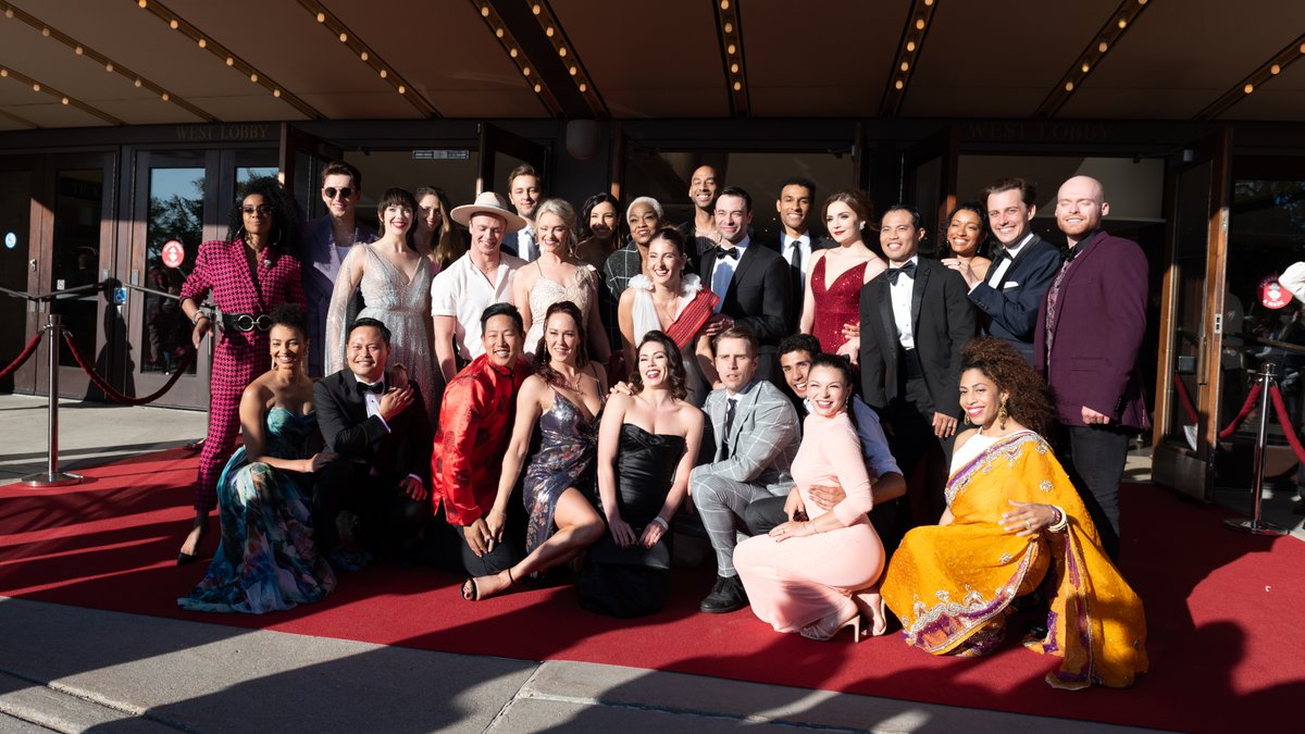 The cast of Chicago at 2022's Hamlet Opening Night. Who's excited for all the #RedCarpet looks? 👀