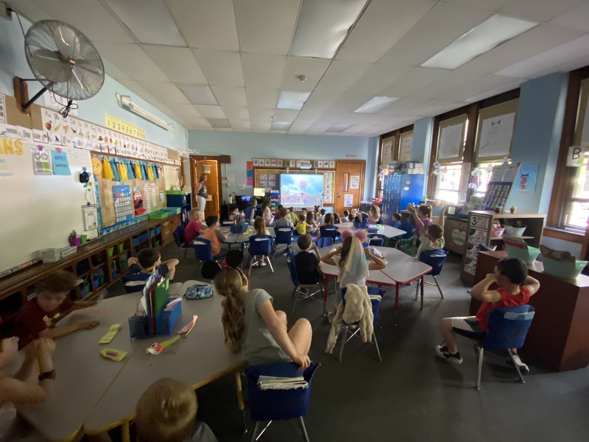 Kindergarten virtually took a trip to Disney World to celebrate D is for DISNEY!🐭🏰